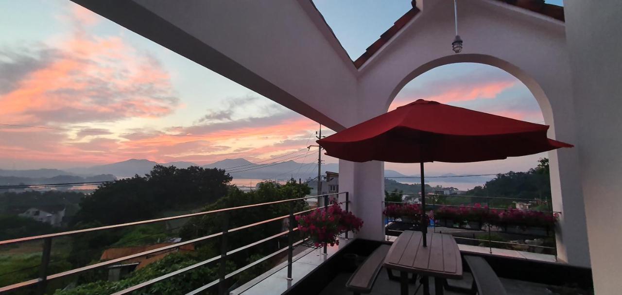 High-Quality House Ocean View Villa Tongyeong Exterior photo